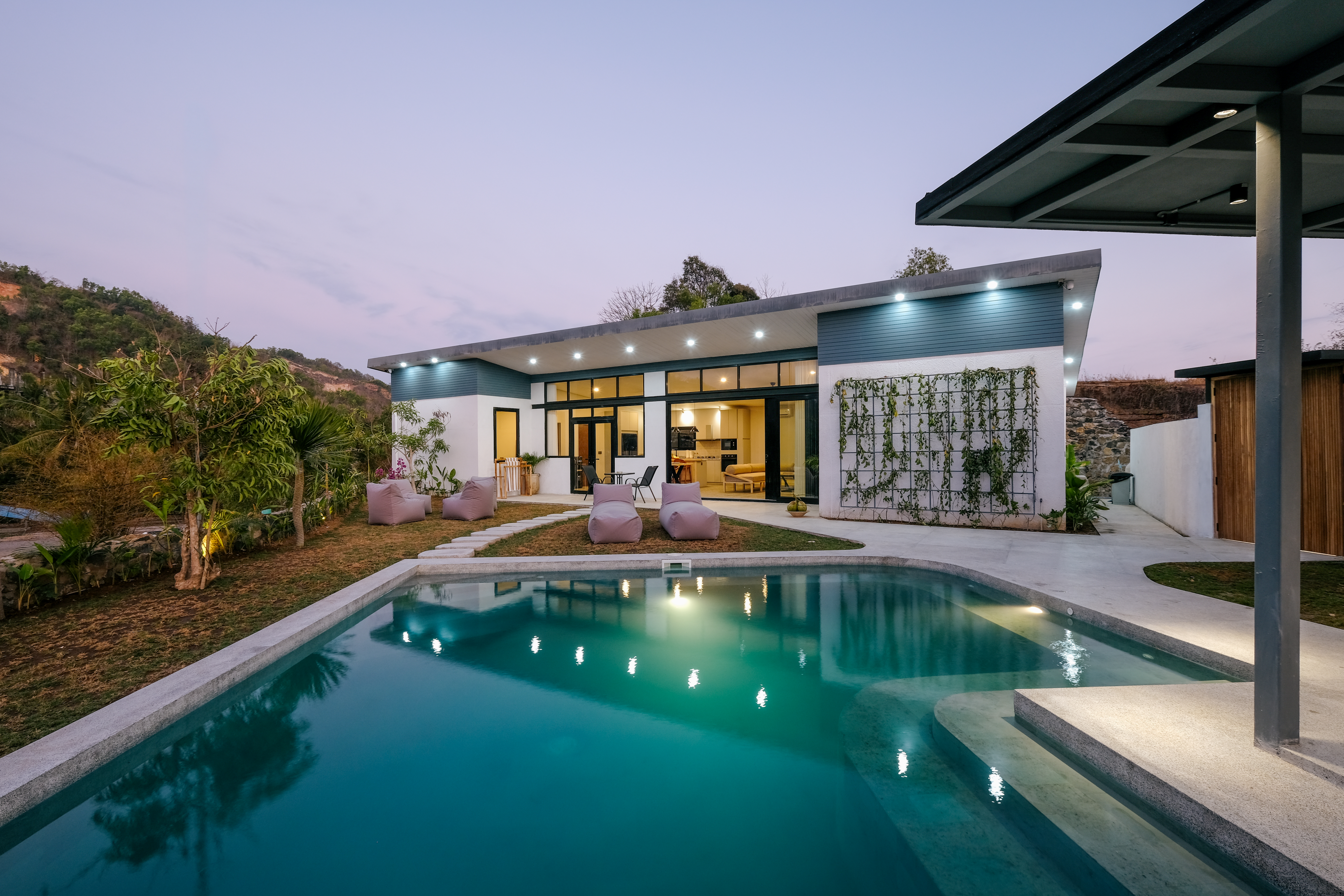 Luxury villa with private pool in Central Kuta, Lombok