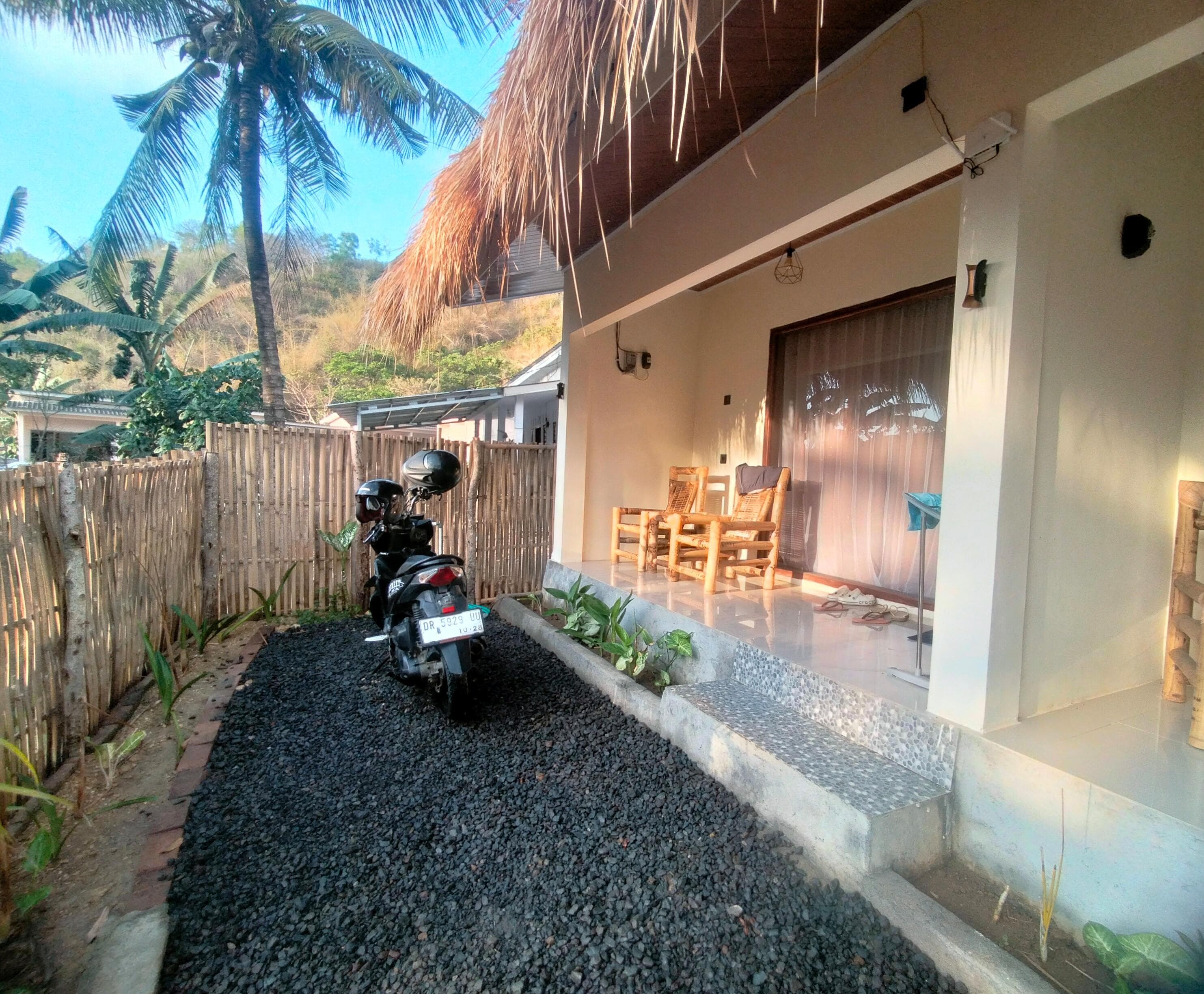 Lombok Stay 33 — Cozy Central Kuta Homestay property photo 2